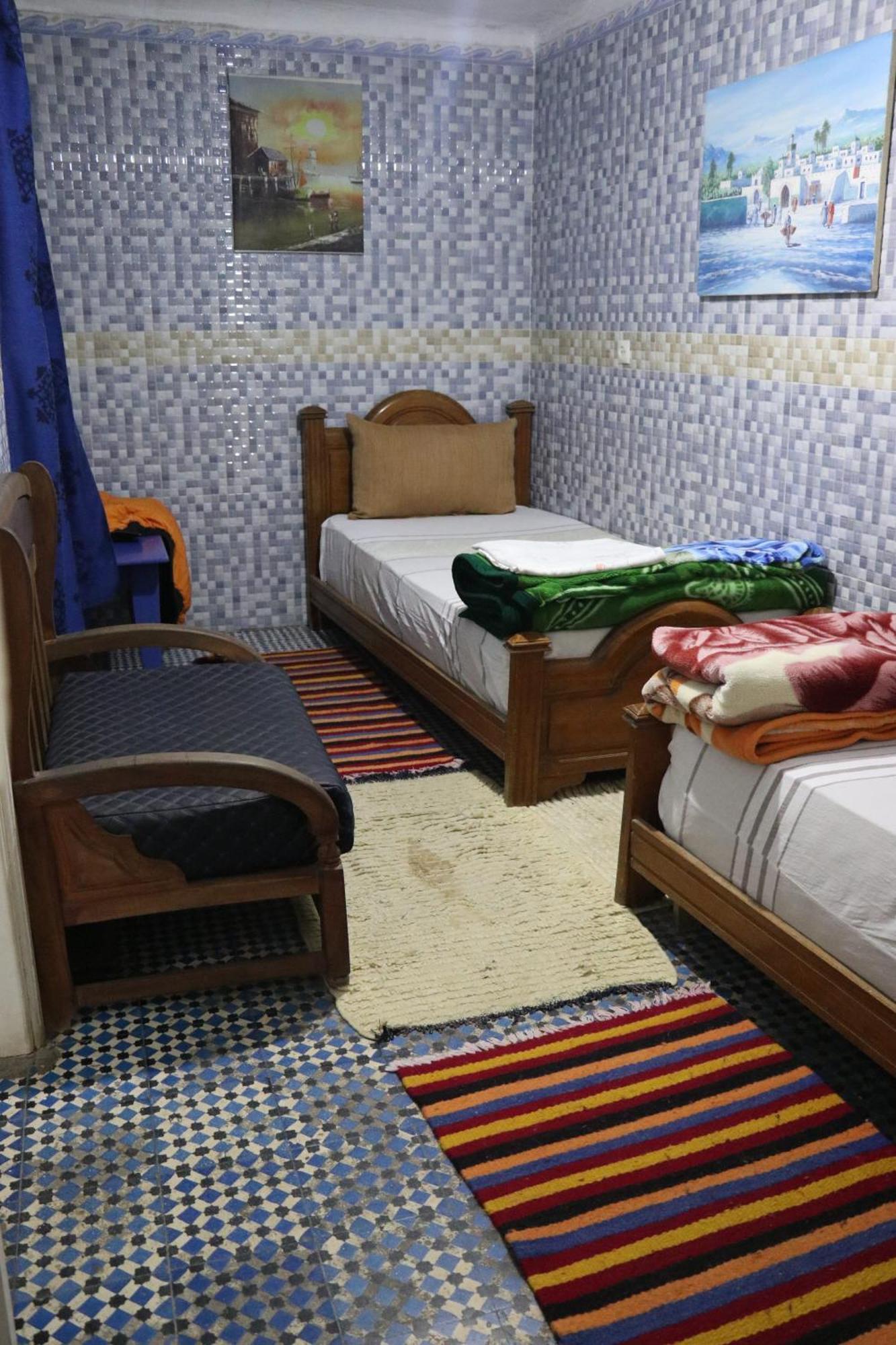 White And Blue Hostel Есувейра Екстериор снимка